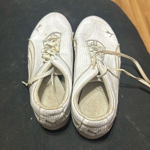 Puma shoes Size 6